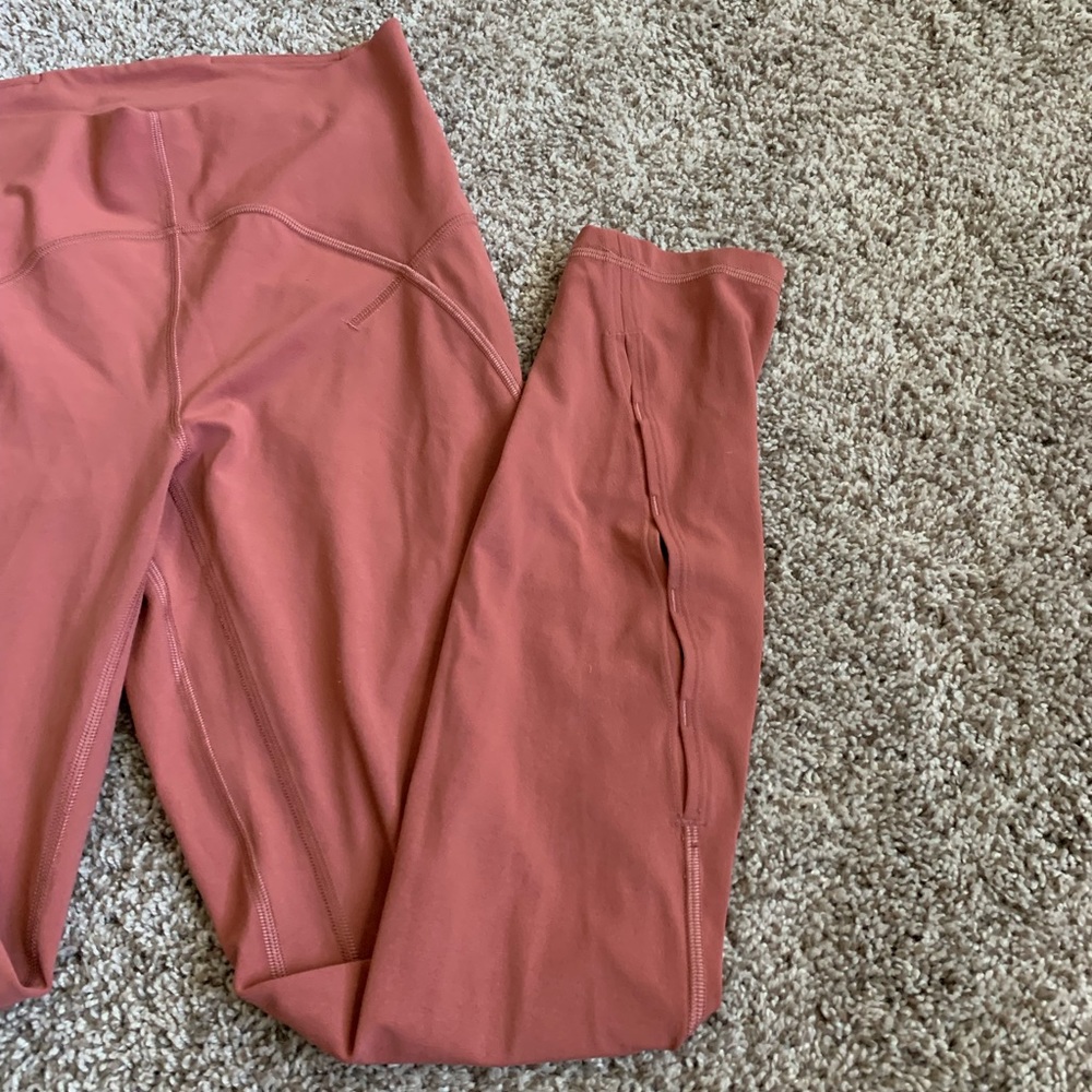 Pink lululemon leggings